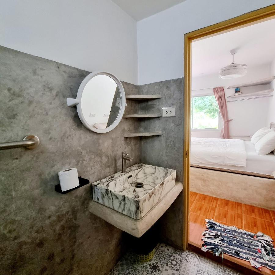 Filou Golf Pool Access 29 67 Apartment