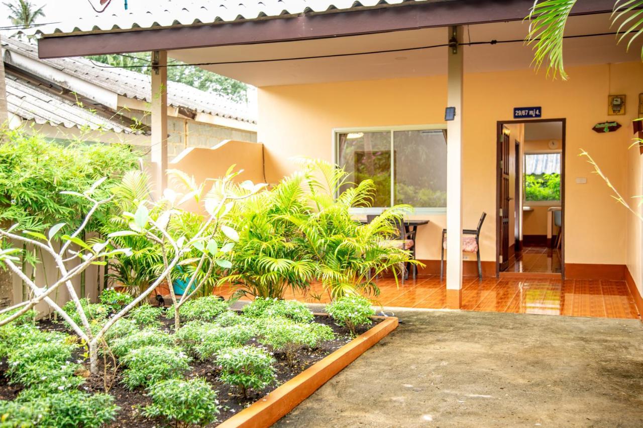 Filou Golf Pool Access 29 67 * Koh Chang